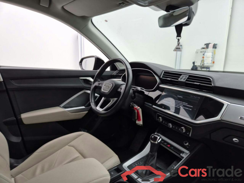 AUDI Q3 35 TFSI BUSINESS ED. S-TRONIC #3
