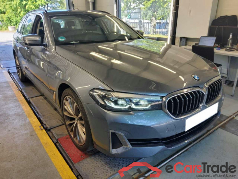 BMW 5 Touring (G31)(2017->) DE - Kb5 520 i Mild-Hybrid EU6d, Luxury Line OPF, (Facelift) 2020 - 2024 #2