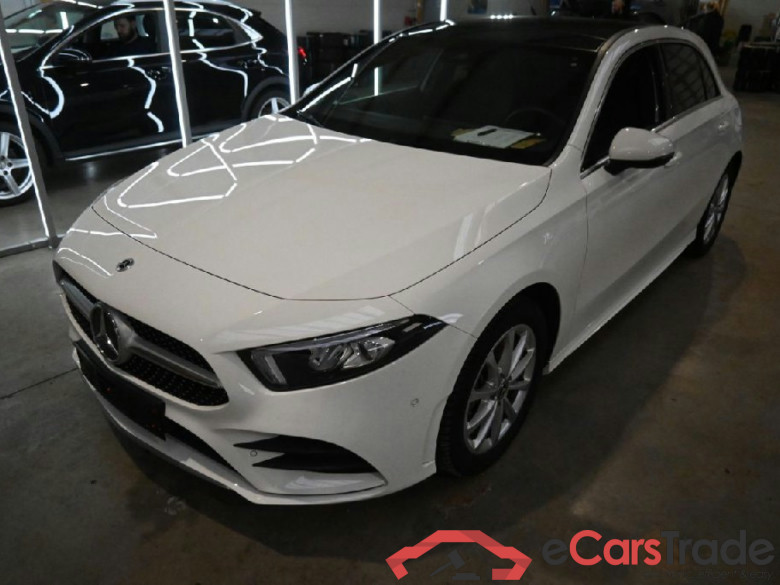 MERCEDES-BENZ A-Klasse A 250 e 8G-DCT AMG Line 5d 118kW #1
