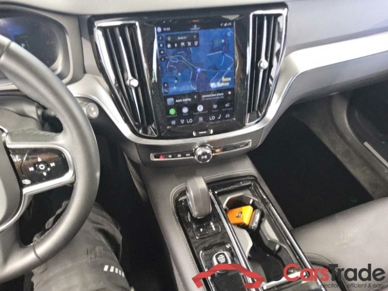 Volvo V60 2.0 T6 Plug-In Hybrid Plus Dark AWD Aut. LED Virtual ACC Navi Sport-Leather KeylessGo Klima PDC ... #6