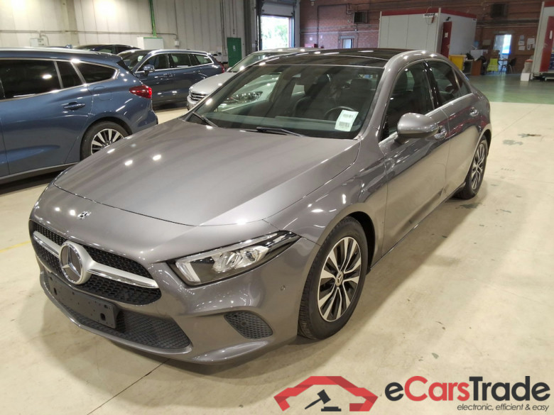 MERCEDES-BENZ CLASSE A SEDAN DIESEL (V177) A 180 d Business Solution #1