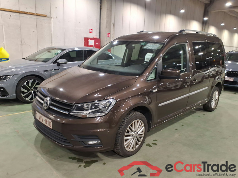 VOLKSWAGEN CADDY MAXI DIESEL - 2015 2.0 TDi SCR Dark & Cool DSG (EU6.2) STOCK #1