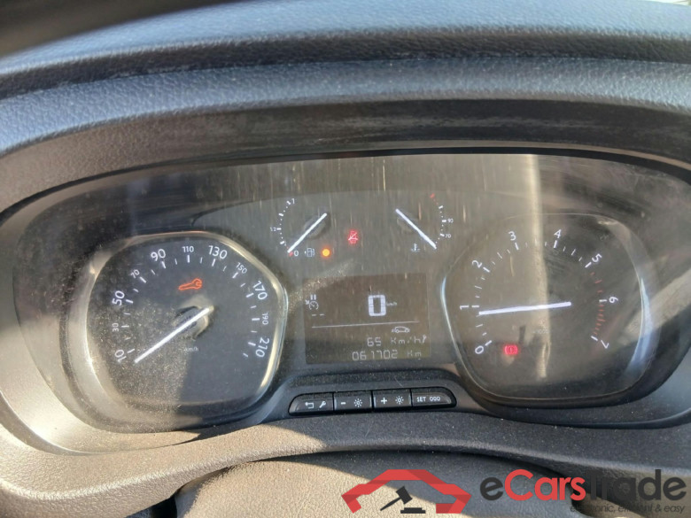 OPEL Vivaro / 2019 / 4P / furgón 1.5 Diésel 74kW (100CV) M Std Express (AC) #3