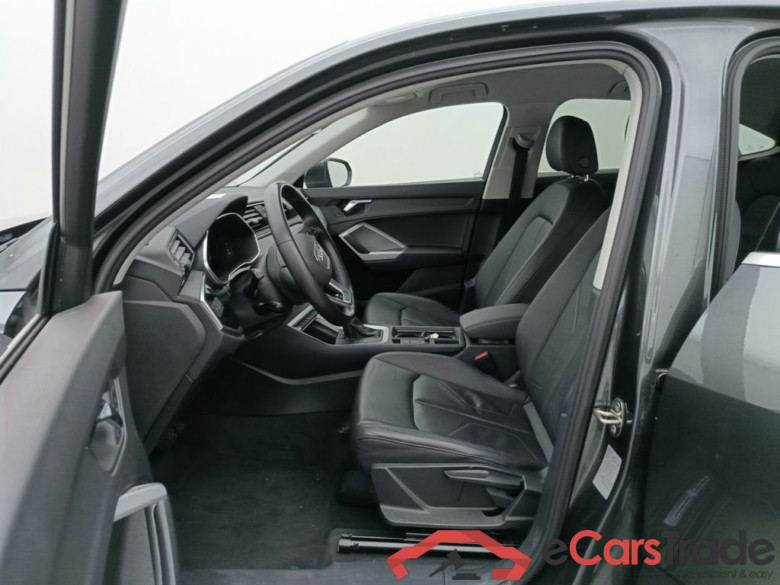 Audi Q3 Sportback 45 TFSI e S tronic S Line 5d #3