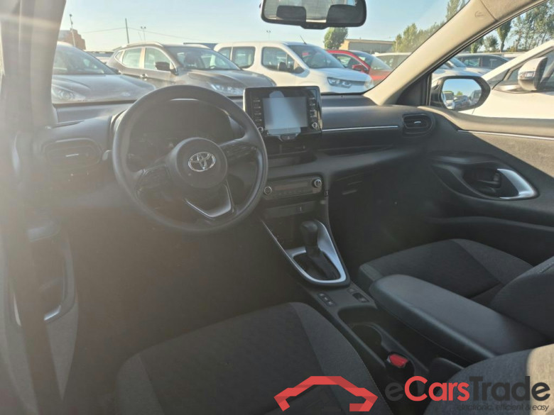 TOYOTA  YARIS 1.5 120H Business Plus #3
