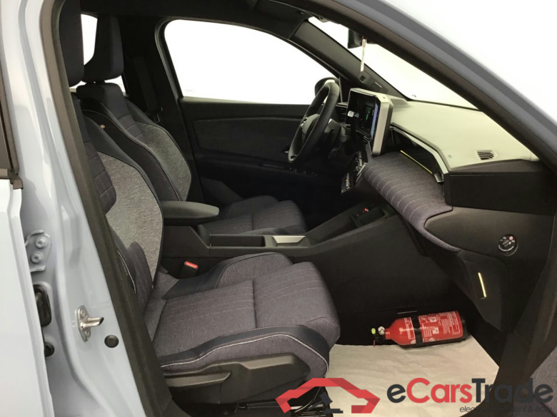 Renault R 4 Confort Electric 152hp #6