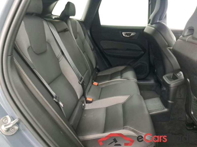 VOLVO XC60 2.0 T6 PHEV ULTIMATE DARK AUTO 4WD #6