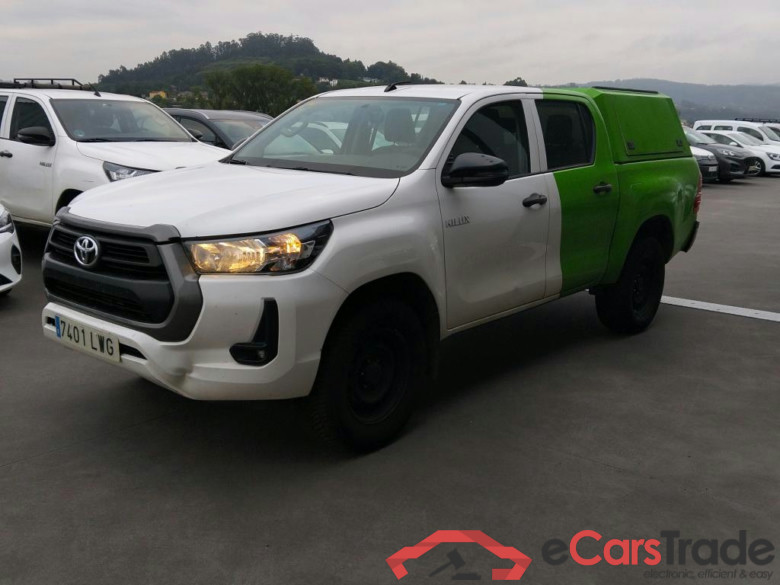 TOYOTA Hilux / 2020 / 4P / pickup 2.4 D-4D Cabina Doble GX #1