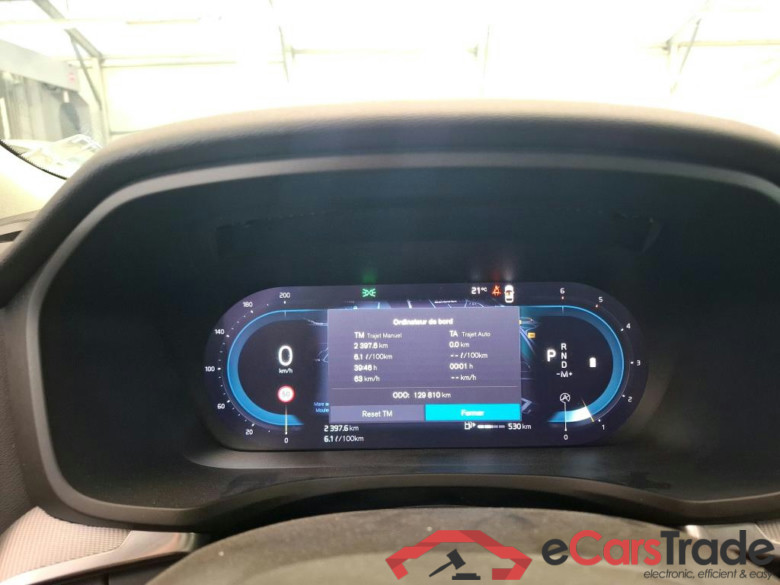 VOLVO V60 / 2018 / 5P / Break B4 197 Geartronic 8 Plus Dark #6