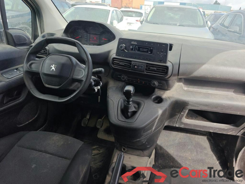 PEUGEOT Partner / 2018 / 3P / furgón derivado de turismo Pro Standard 600kg BlueHDi 73kW #3