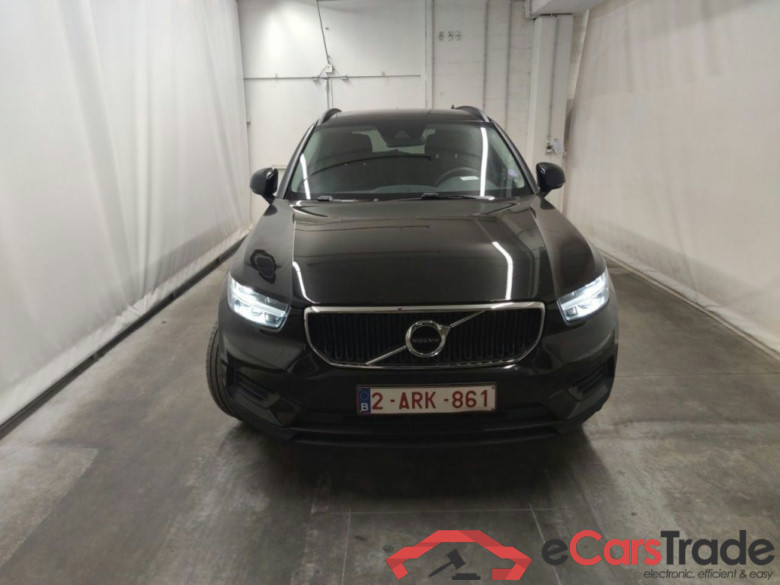 Volvo XC40 T2 Geartronic Momentum Core 5d #5