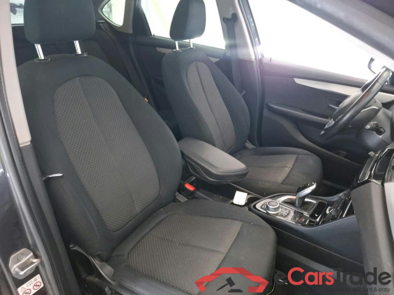 Série 2 Active Tourer 218d Lounge 2.0 150CV BVA8 E6d #6