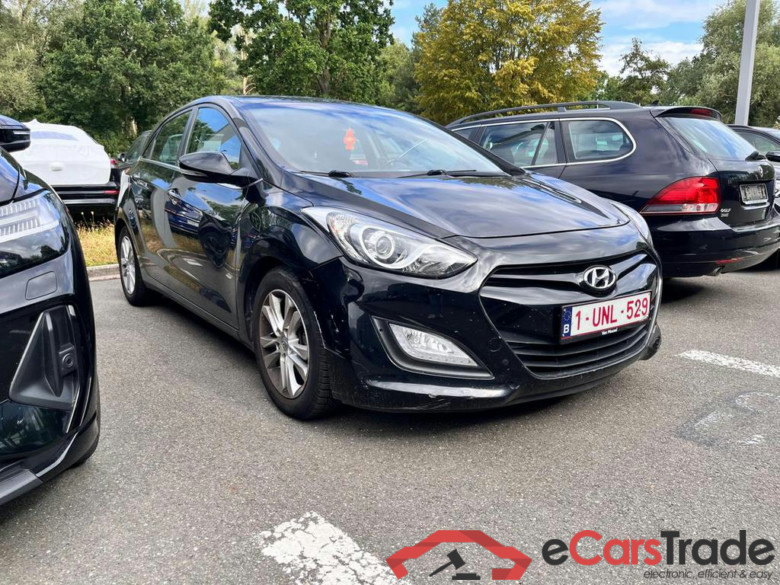 HYUNDAI i30 1.6 T-GDi Sky DCT #2