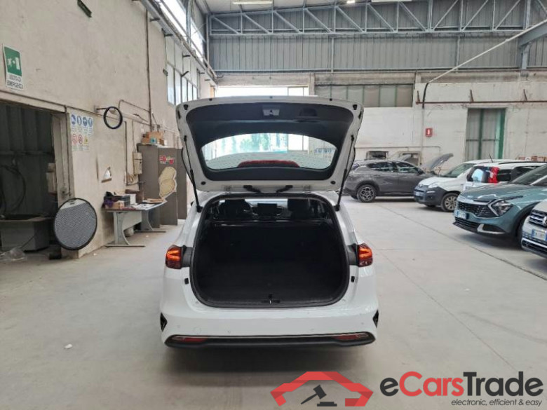 KIA Ceed Sportswagon / 2018 / 5P / Station wagon 1.6 CRDi 136 CV MHEV iMT Business Class #5