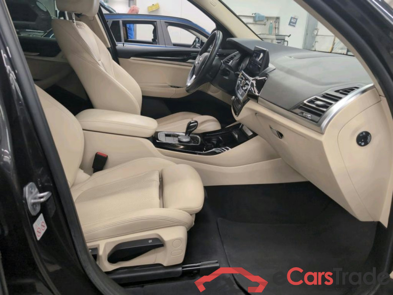 BMW - BMW X3 sDrive18dA 136PK With Climatic & Navigation & Cruise Control & Park Sensors Front & Rear & Pano Roof #3