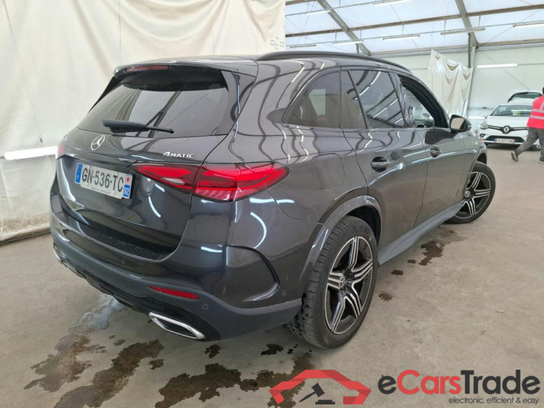 MERCEDES-BENZ GLC / 2022 / 5P / SUV GLC 300 e AMG Line 4MATIC #3