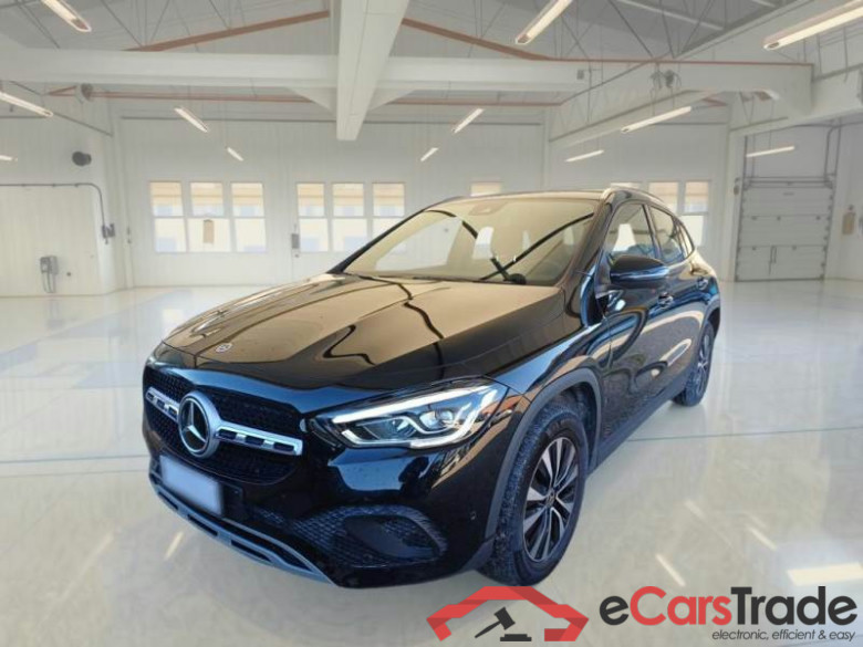 MERCEDES-BENZ GLA / 2020 / 5P / CROSSOVER GLA 250 AUTOMATIC EQ-POWER BUS EXTRA #1