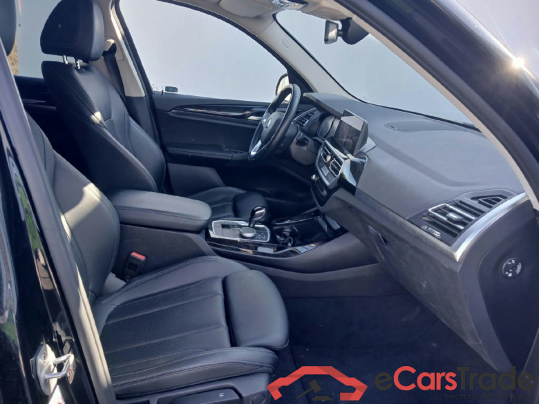 BMW X3 / 2021 / 5P / todoterreno sDrive18d xLine #6