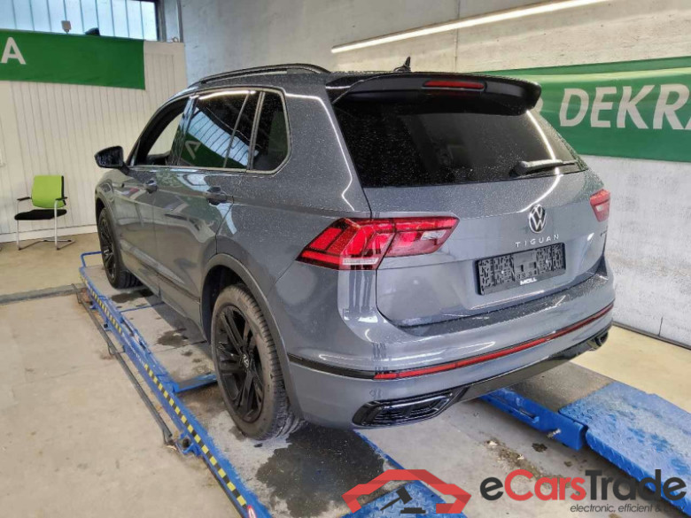 Volkswagen Tiguan (AX1)(07.2020->2024) DE - SUV5 2.0 TSI BMT/Start-Stopp EU6d, 4Motion R-Line OPF, (Facelift) 2021 - 20 #4