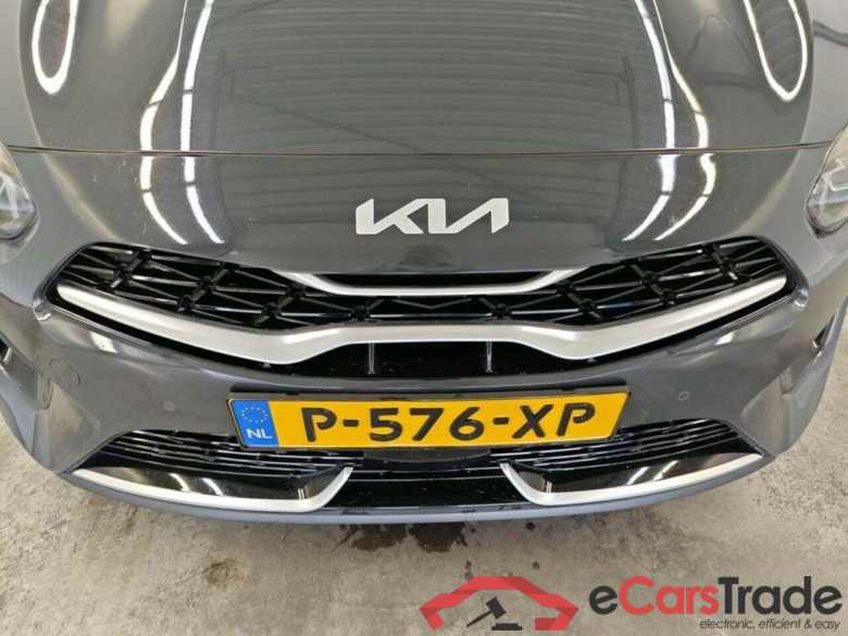 KIA CEE D 1.5 T-GDi GT-PlusL. #4