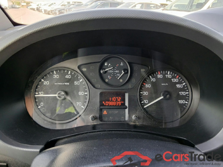 PEUGEOT PARTNER VU 3p 2G furgón derivado de Furgón Confort L1 1.6 BlueHDi 100 #4