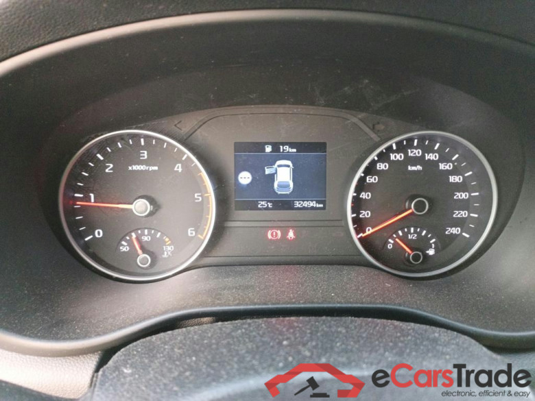 KIA Sportage / 2018 / 5P / todoterreno 1.6 MHEV Drive Plus 100kW (136CV) 4x2 #4