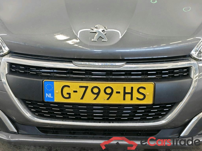 Peugeot 208 Signature 1.2 PureTech 82 5d #5