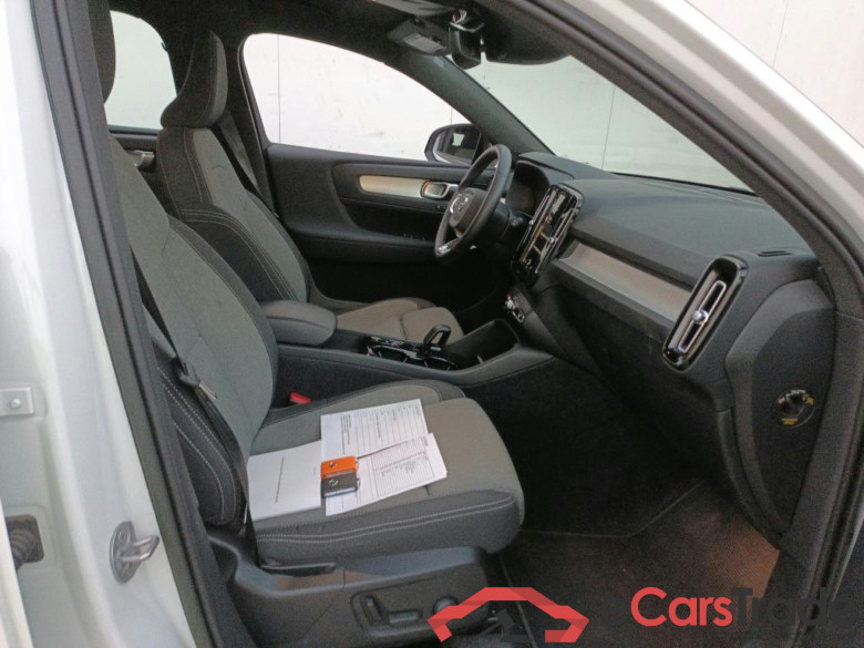 VOLVO XC40 / 2021 / 5P / todoterreno 1.5 T4 Recharge PHEV Plus Dark Auto #6