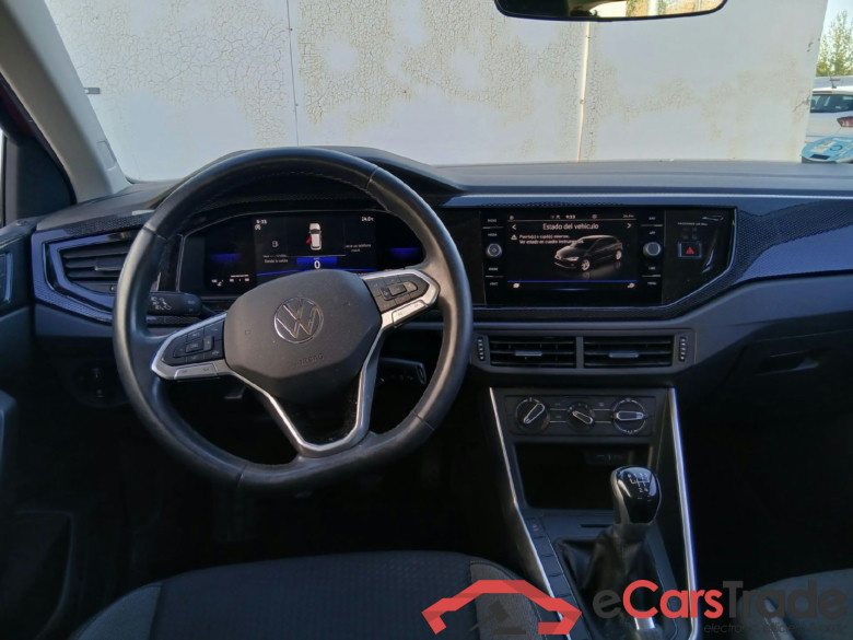 VOLKSWAGEN Polo / 2021 / 5P / berlina con portón Life 1.0 TSI 70kW (95CV) #3