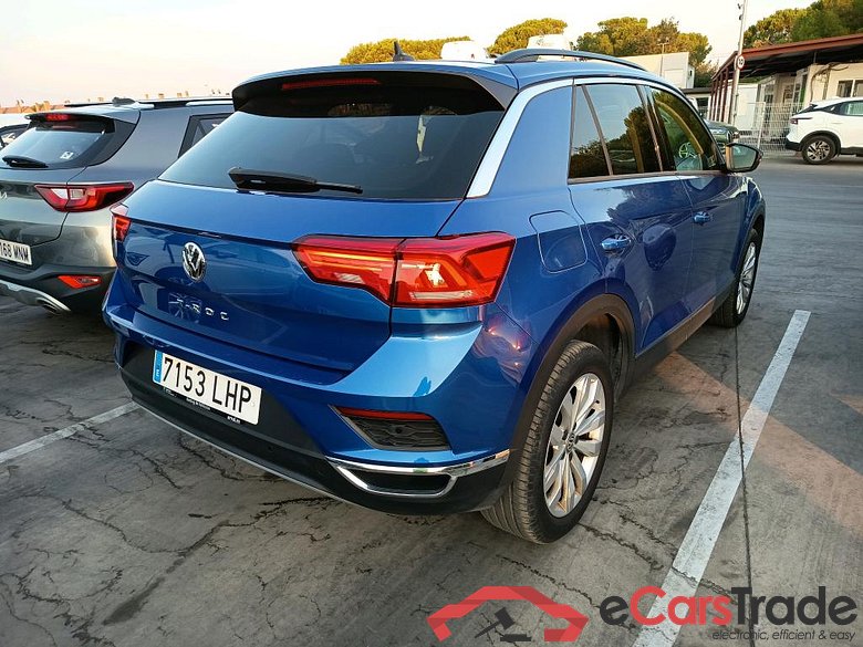 VOLKSWAGEN T-Roc / 2017 / 5P / todoterreno Advance 1.6 TDI 85kW (115CV) #2