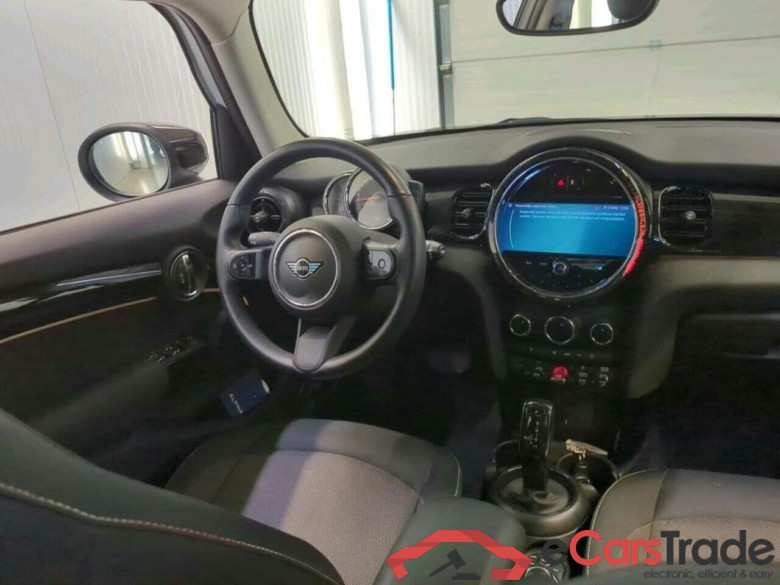 Mini 5-deurs 1.5 Cooper Camden #3