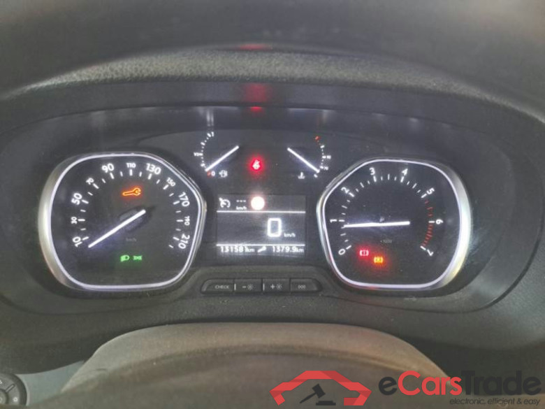 PEUGEOT EXPERT / 2016 / 4P / FURGONE 1.5 BLUEHDI 100 SeS PREMIUM STANDARD #4