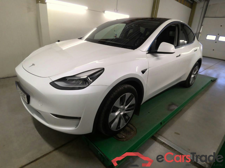Tesla Model Y Long-Range AWD