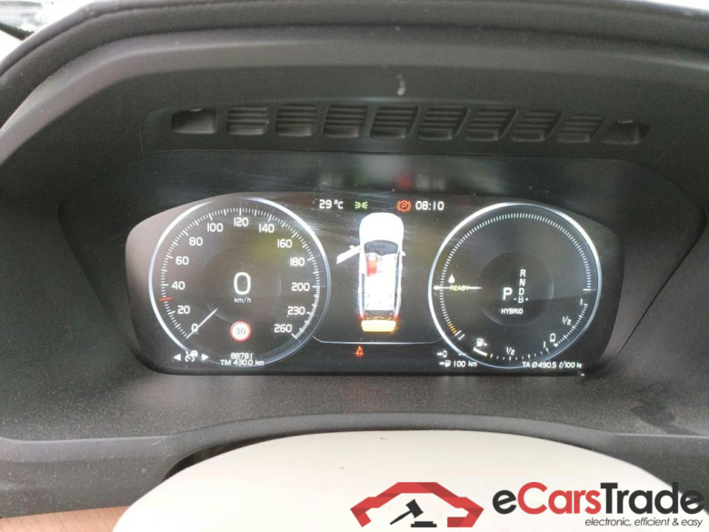 VOLVO XC90 / 2019 / 5P / todoterreno 2.0 T8 AWD Recharge Inscription Auto #4