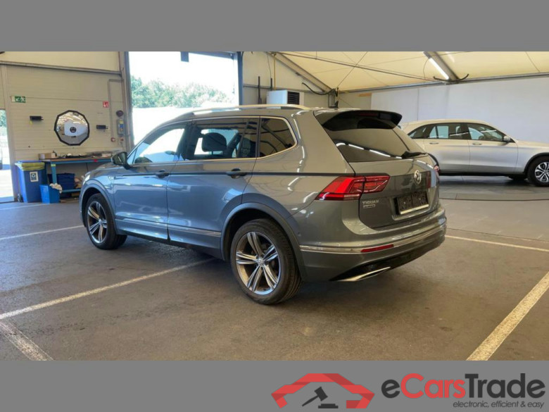 VOLKSWAGEN Tiguan Allspace 1.5 TSI Platinum OPF DSG #3