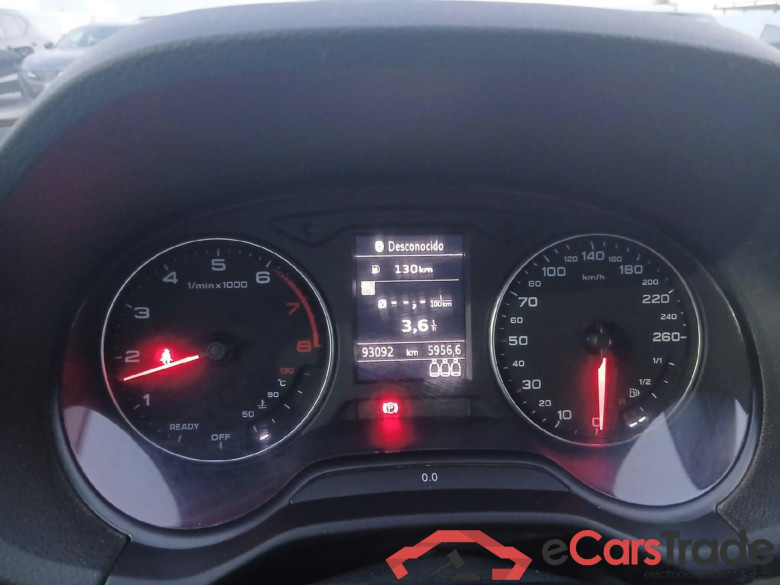 AUDI Q2 / 2016 / 5P / todoterreno Design 30 TFSI 85kW (116CV) (AC) #4