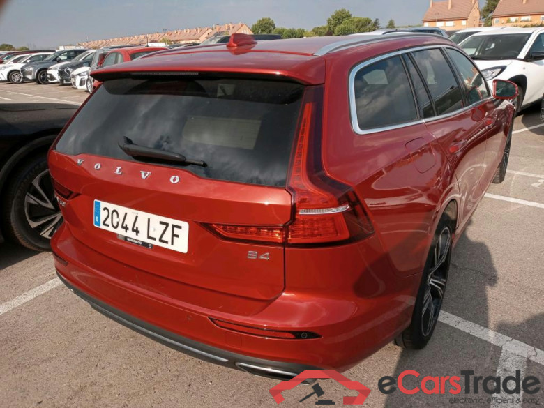 VOLVO V60 / 2018 / 5P / familiar 2.0 B4 (D) Inscription Auto #2