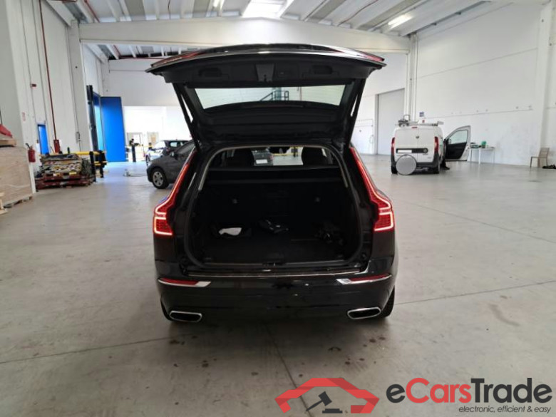VOLVO XC60 / 2017 / 5P / SUV B5 AWD GEARTR. INSCRIPTION #5