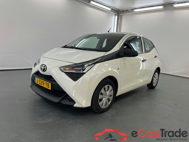 TOYOTA Aygo 1.0 VVT-i x-fun