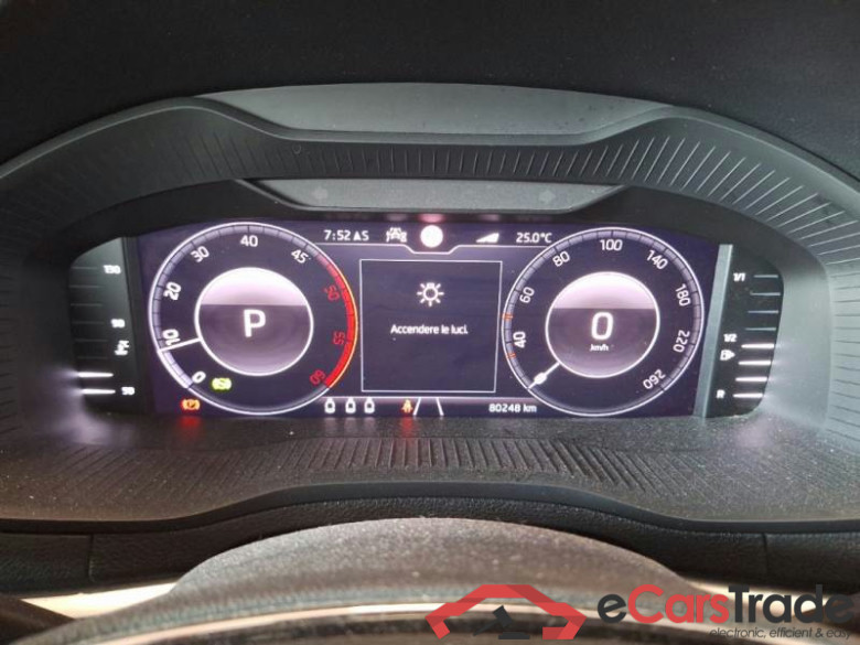 SKODA KAROQ / 2017 / 5P / SUV 2.0 TDI 110KW EVO SCR STYLE DSG 4WD #4
