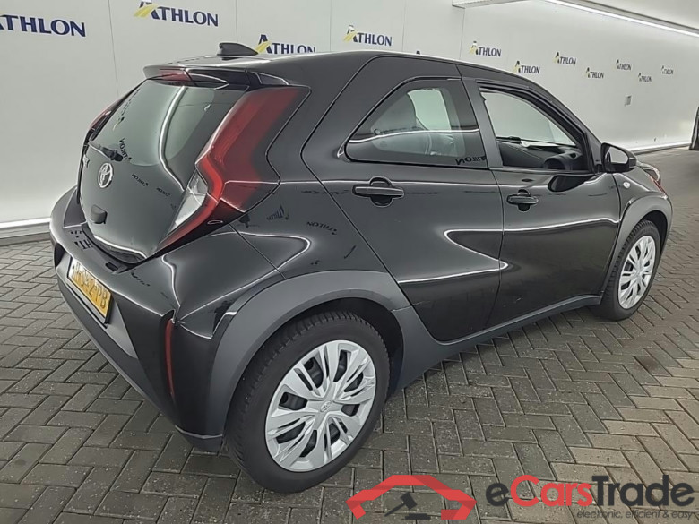 TOYOTA Aygo X 1.0 VVT-I MT play 5D 53kW #3