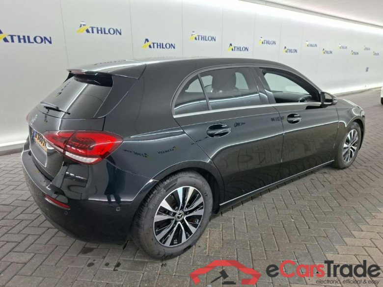 MERCEDES-BENZ A-klasse A 180 7G-DCT Business Solution 5D 100kW #3