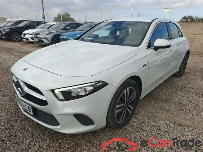 MERCEDES-BENZ Clase A / 2018 / 5P / berlina con portón A 250 e