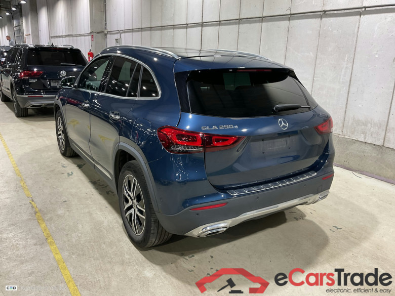 MERCEDES-BENZ GLA 1.3 GLA 250 E DCT BUSINESS SOLUTION #3