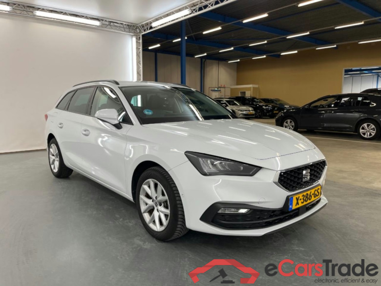 SEAT Leon Sportstourer 1.0 eTSI Style Business Intense #2
