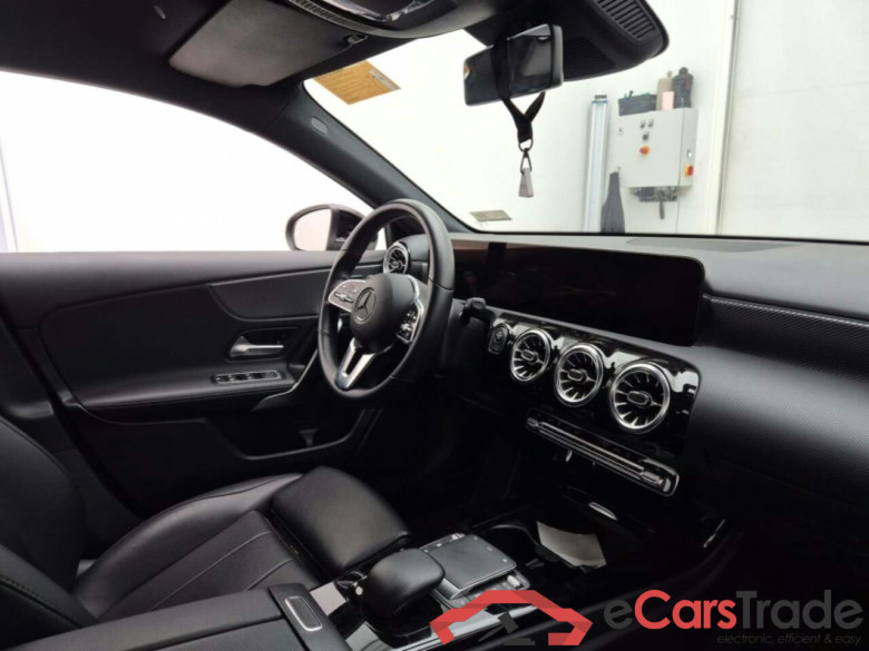 MERCEDES-BENZ A-klasse 250 e Business Line #3