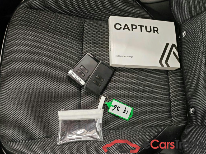 Renault Captur E-TECH Plug-in Hybrid 160 Intens 5d #4