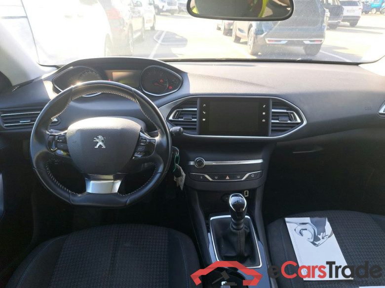 PEUGEOT 308 / 2017 / 5P / berlina con portón 5P Style BlueHDi 100 S&S 6 Vel. MAN #3