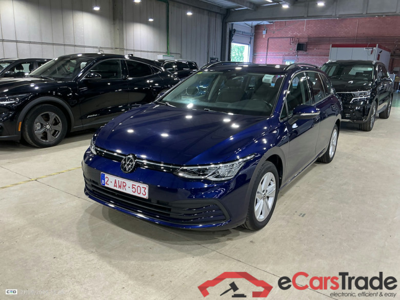 Volkswagen Golf 2.0 TDi Life LED Virtual Ambient ACC Navi KeylessGo Camera Klima PDC ...