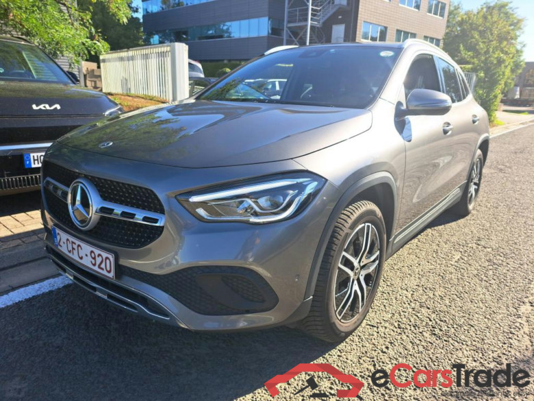 Mercedes GLA 250e Plug-In Hybrid Aut. LED Ambient Widescreen Navi 1/2 Sport-Leather KeylessGo Camera Klima PDC ...